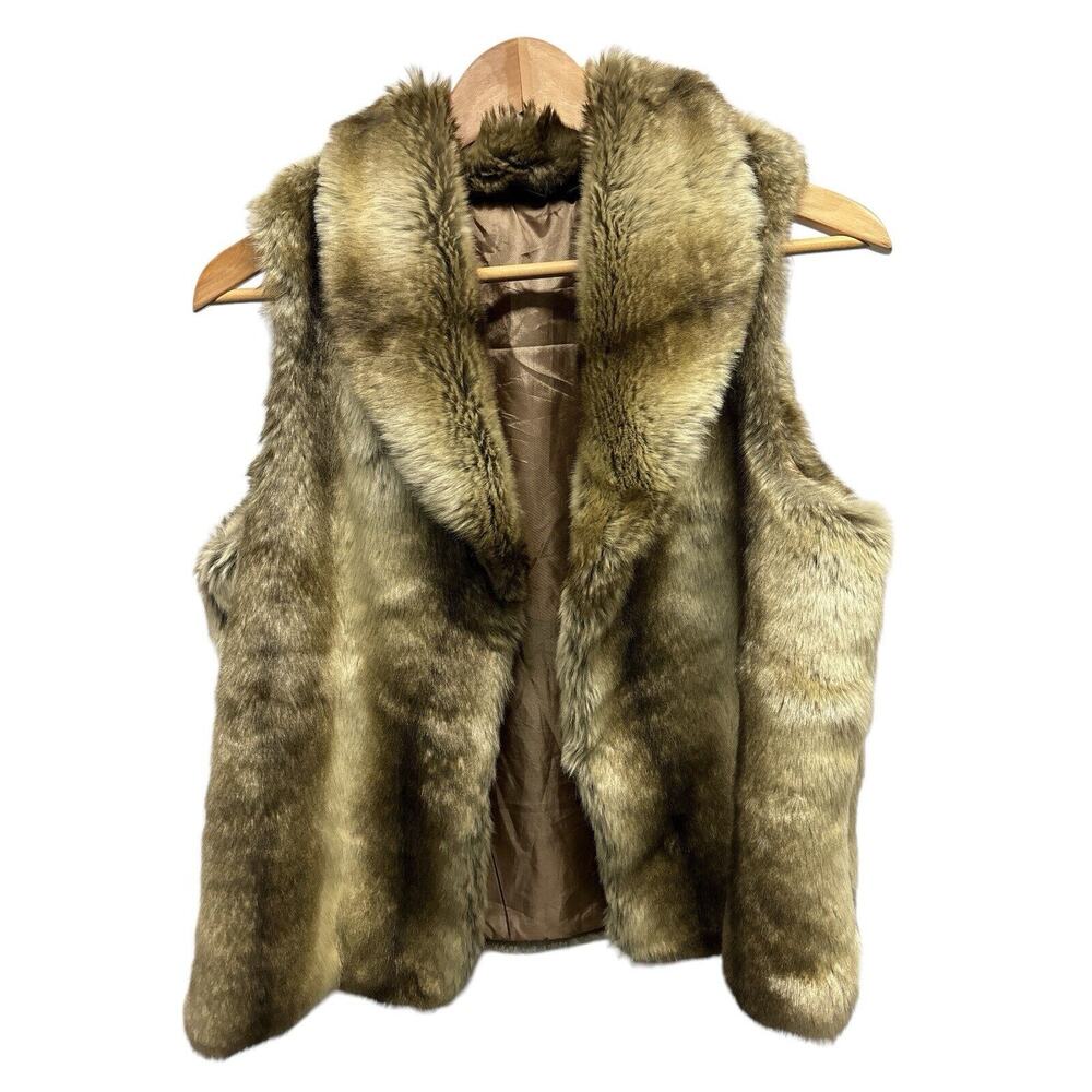 Woodland Woman's Faux Fur Vest Soft Cashmere Blend‎ Size S